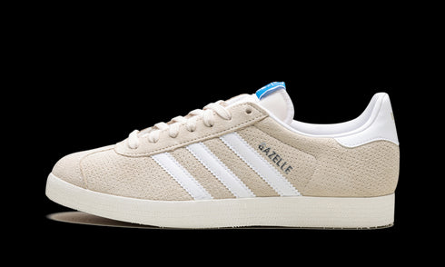 Gazelle "Wonder White" IF3817