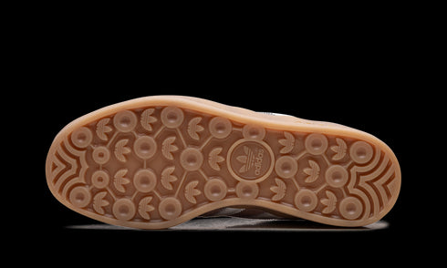 Gazelle Indoor WMNs "Warm Clay White" JS1397