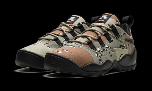 SB Darwin Low "Supreme - Khaki"