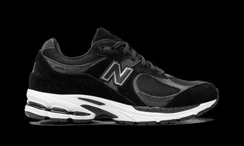 2002R "Black / Gunmetal"