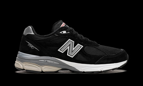 990v3 "Black / White"