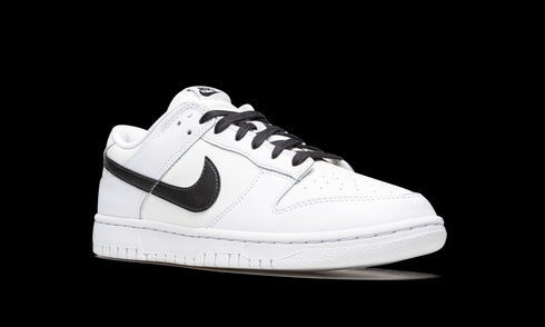 Dunk Low Retro "Reverse Panda"