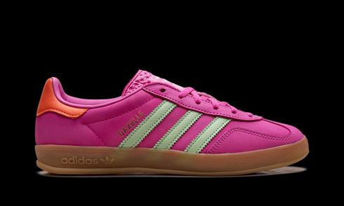 Gazelle Indoor WMNS "Semi Lucid Fuchsia" JI2718