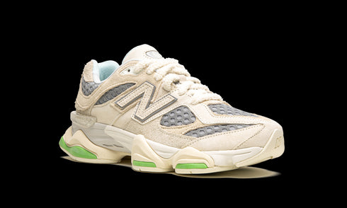 9060 "Bricks and Wood"