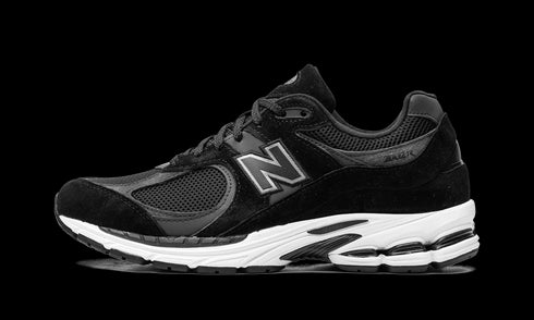 2002R "Black / Gunmetal"