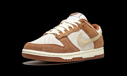 Dunk Low PRM "Medium Curry"