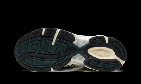 Gel 1130 "Kith - Cream Scarab"