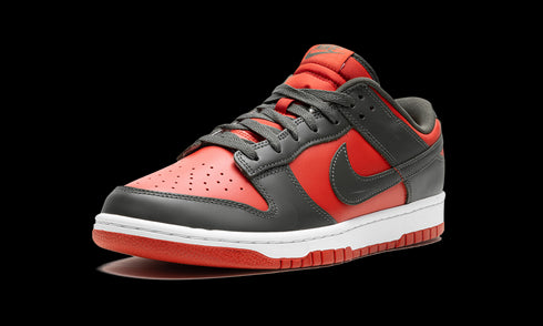 Dunk Low "Mystic Red"