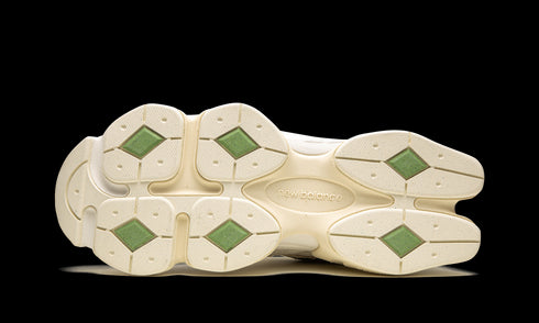 9060 "Bricks and Wood"