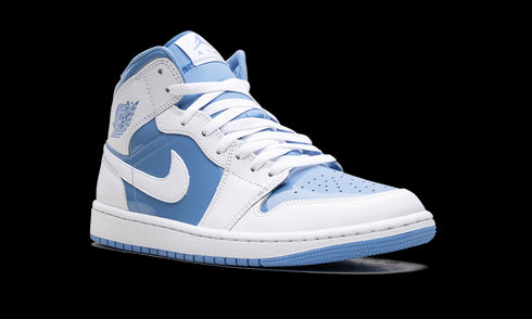 Jordan 1 Mid "Legend Blue"
