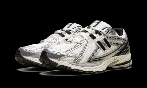 M1906 "METALLIC SILVER"