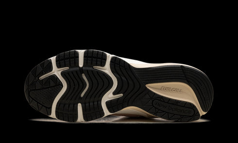 990v6 "Made in USA - Vintage Rose"