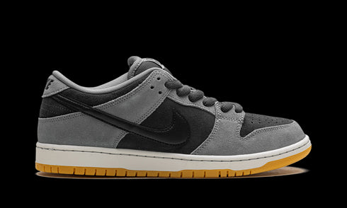 SB Dunk Low "Dark Smoke Grey"