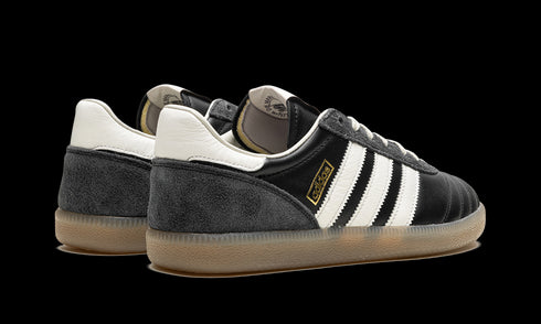 Samba JP "Sneakersnstuff" IE6242