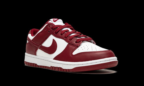 Dunk Low "Team Red"