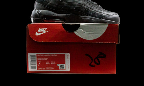 Air Max 95 Essential "Triple Black"