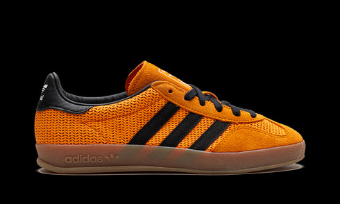 Gazelle Indoor "Orange / Core Black" IH4770