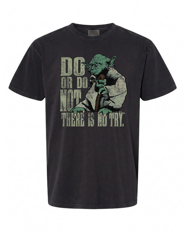 Star Wars Yoda Do or Do Not T-Shirt - Vintage Style Tee | Fan Favorite
