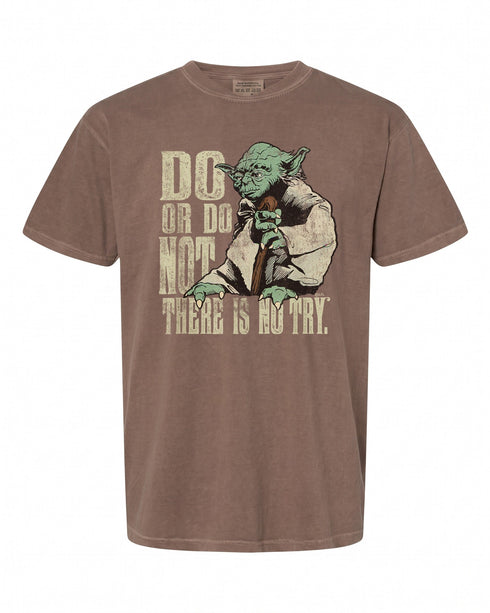 Star Wars Yoda Do or Do Not T-Shirt - Vintage Style Tee | Fan Favorite