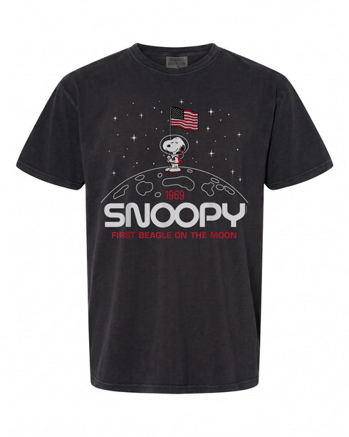 Snoopy Flag Moon T-Shirt - Fun Style for Peanuts Fans | Unique Gift