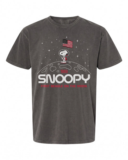 Snoopy Flag Moon T-Shirt - Fun Style for Peanuts Fans | Unique Gift