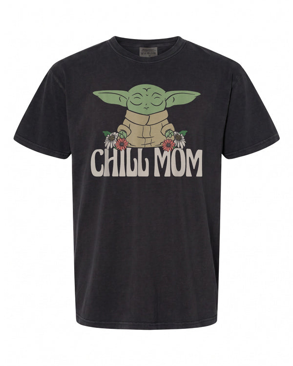 Star Wars Chill Mom T-Shirt - Perfect Gift for Star Wars Fans | Vintage Style