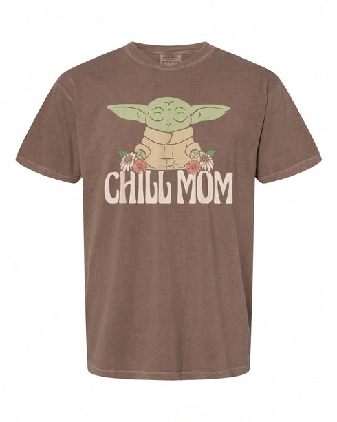 Star Wars Chill Mom T-Shirt - Perfect Gift for Star Wars Fans | Vintage Style