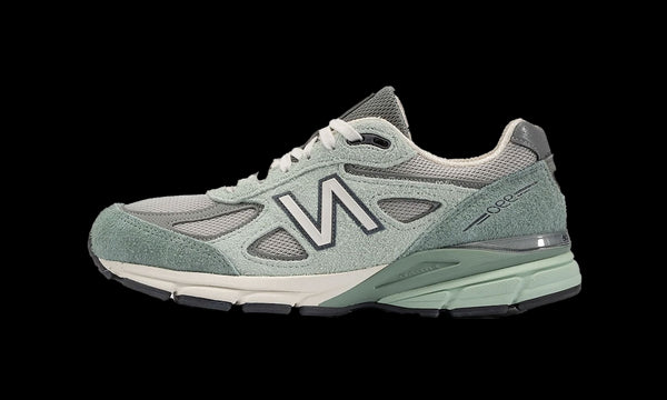 990v4 "The Whitaker Group - Willful Bias For Education" U990WK4