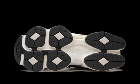 9060 "Black Phantom / Charcoal"