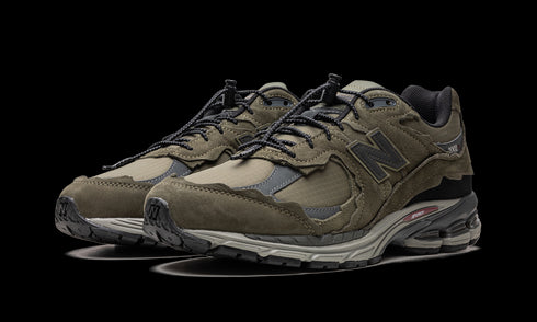 2002R "Protection Pack - Dark Moss"