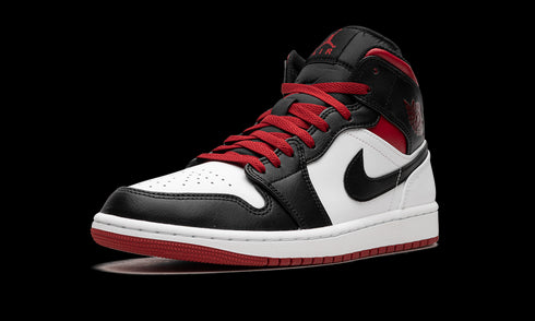Air Jordan 1 Mid "Gym Red Black Toe"