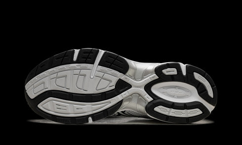 Gel-1130 "Black / White"