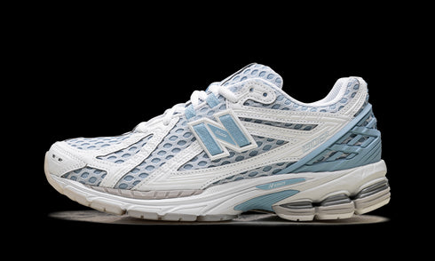 1906R "Chrome Blue" M1906RBL