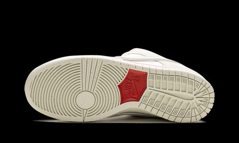 SB Dunk Low "Valentine's Day - Low Love Found"