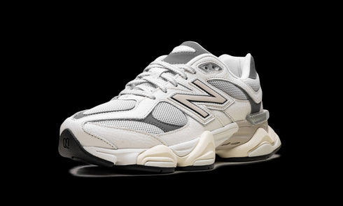 9060 "Sea Salt Castlerock"