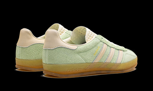 GAZELLE INDOOR WMNS "Semi Green Spark"