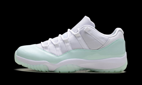 Air Jordan 11 Low WMNS "Igloo" AH7860 103