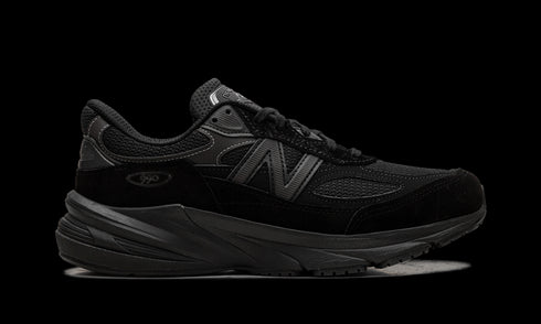 990 v6 "Triple Black"
