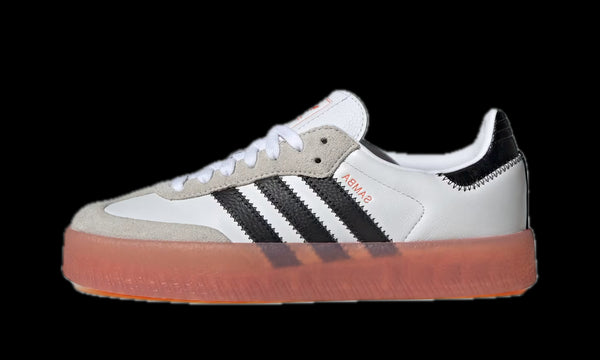 Sambae WMNS "White Black Semi Coral" JI3072