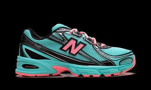 740 "Cyber Jade" U740EG2