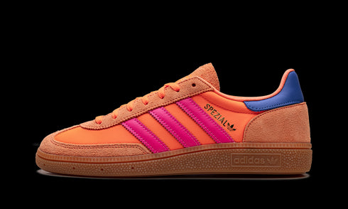 Handball Spezial WMNS "Solar Orange Lucid Pink"