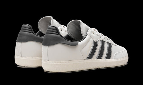 Samba "Pharrell Williams - Core Black" ID9065