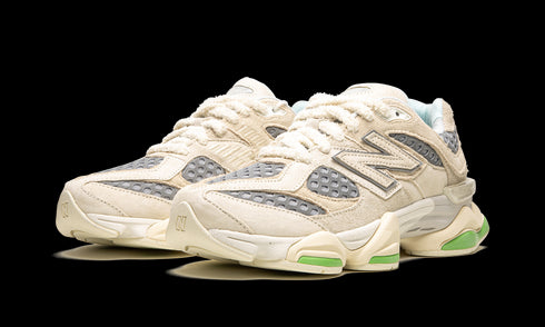 9060 "Bricks and Wood"