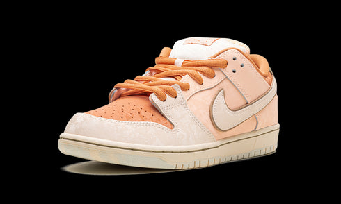 Nike SB Dunk Low Pro PRM "Guava Ice"