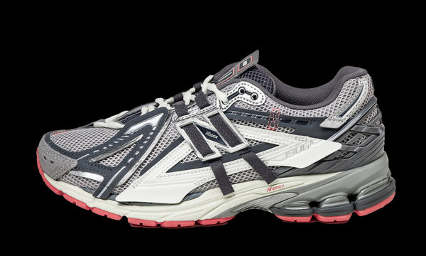 1906A "Slate Grey Drift Red" U1906AC