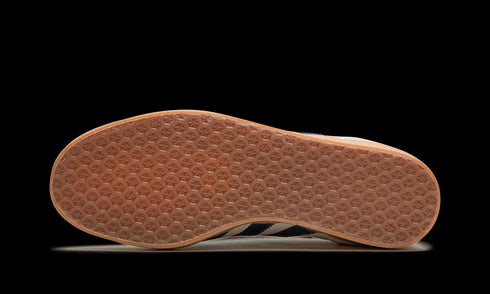 Gazelle "Off White / Dark Blue / Gum" IE0546