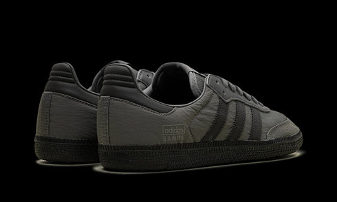 Samba OG "Grey Five Core Black" IH9993