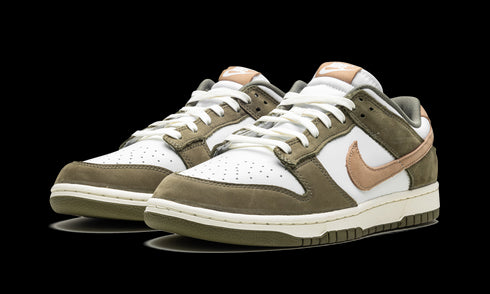 Dunk Low "Medium Olive"