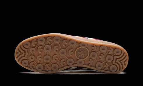 Gazelle Indoor "Maroon"