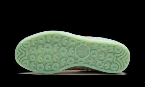 Gazelle Indoor WMNS "Hazy Green Crew Yellow" IG6783